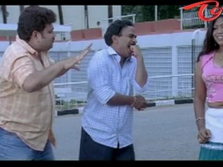 Venumadhav Flirts Beautiful Girl As Nayanatara