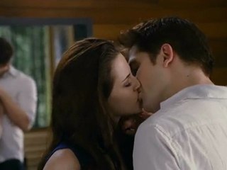映画『トワイライト・サーガ／ブレイキング・ドーン PART2』TVspot 3 愛は永遠に Breaking Dawn Part 2