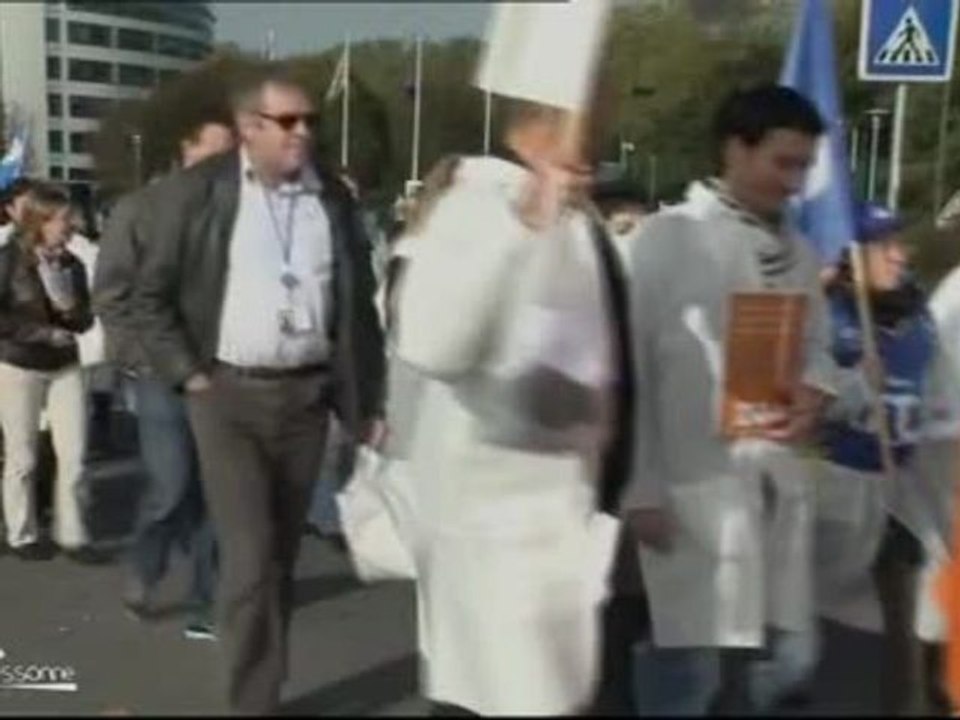 Sanofi : manifestation des salariés de Chilly-Mazarin