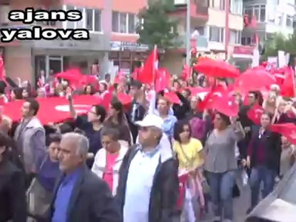 yalovadadevbayrakyürüyüşü