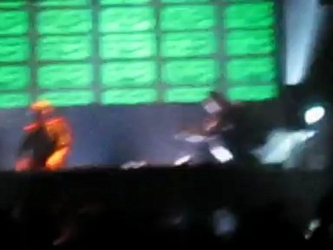 FRONTLINER // EXPLOZION SOIREE // NINKASI KAO