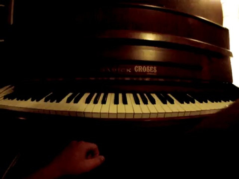 River Flows In you (Easy)