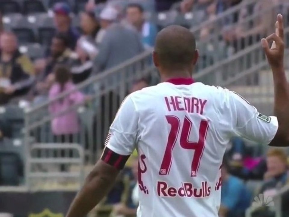 Quand Thierry Henry chambre les supporters adverses !