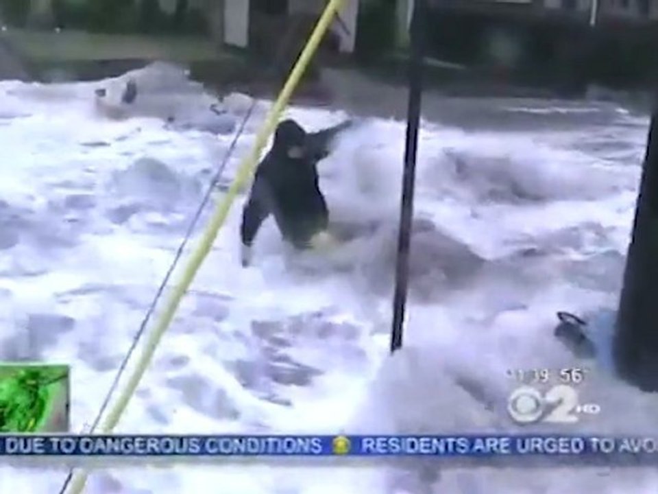 Sandy : les pires mises en scène des journalistes