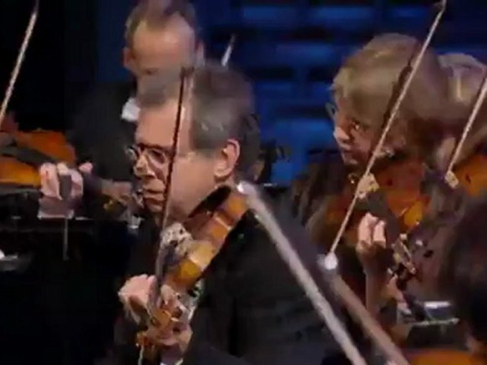 "Schumann at Pier2"-Premiere in Berlin | Euromaxx