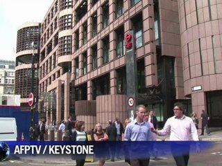 UBS to cut nearly 10,000 jobs by 2015