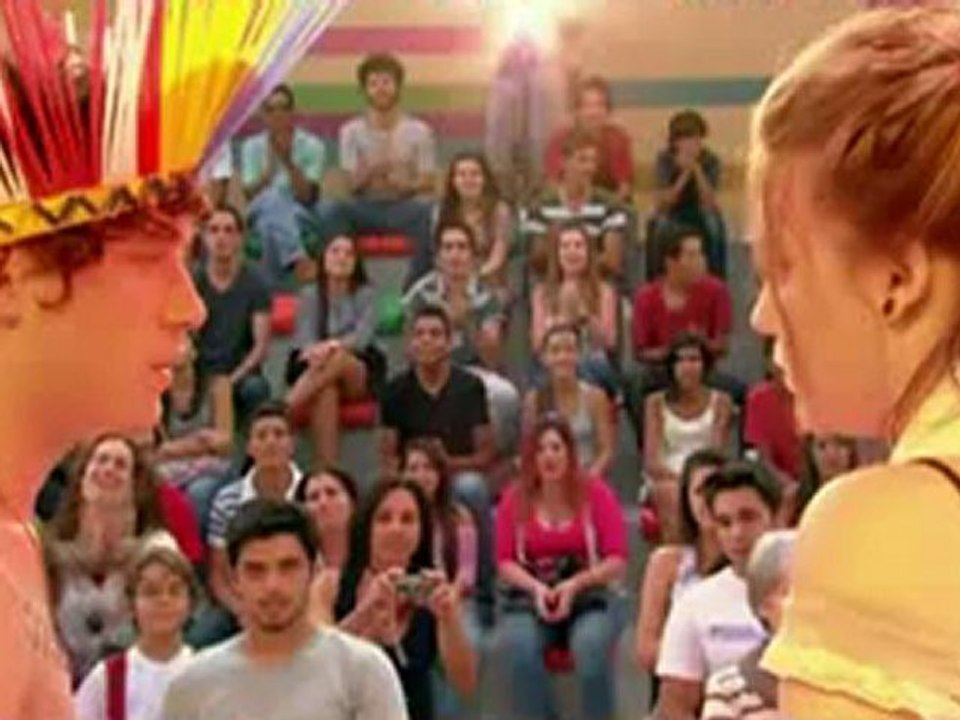 Lia e Dinho - Segundo Beijo