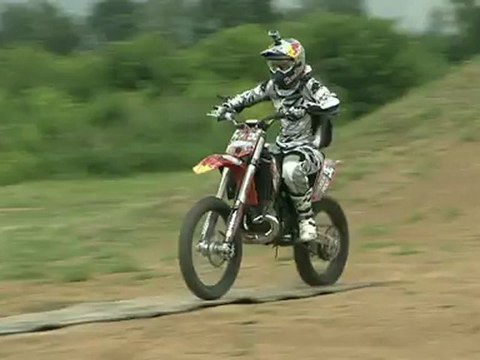 Backflip over Red Bull KAMAZ truck in Russia