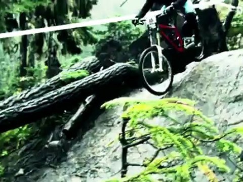 Epic downhill mountain bike race - Red Bull 5000 Down
