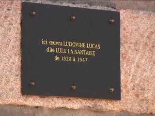 Plaque honorifique en hommage à Lulu la  Nantaise - 23 octobre 2012 - Nantes