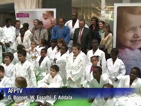 Teddy Riner retrouve les tatamis pour les enfants malades