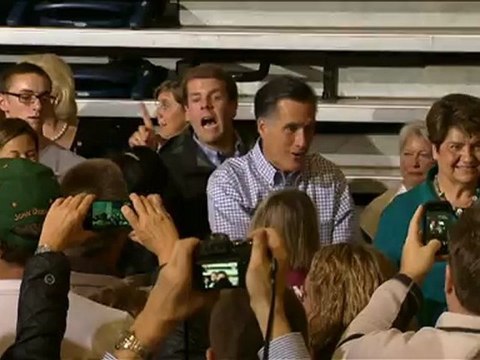 Obama, Romney suspend campaigns to focus on Sandy