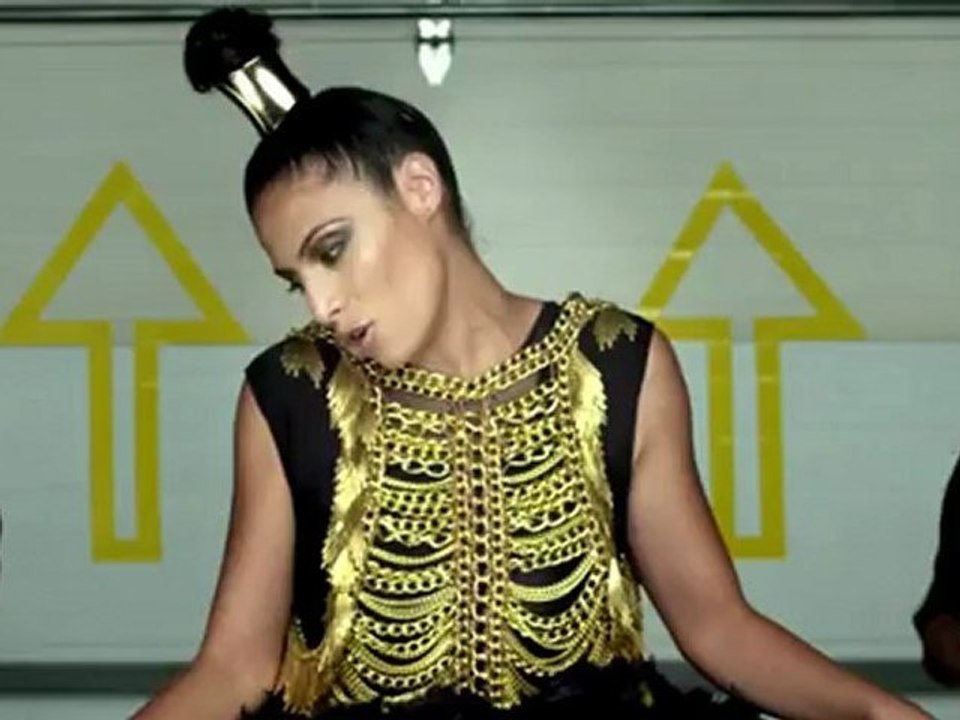 Zaho - Boloss (CLIP OFFICIEL)