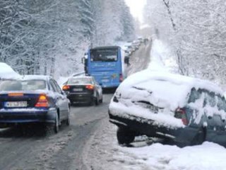 Bei Winterreifen auf dubiose Angebote verzichten!