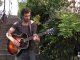 A Montmartre Igit chante "Don't get me wrong"
