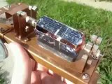 Işık ile çalışan güneş pilli el yapımı motor rotor