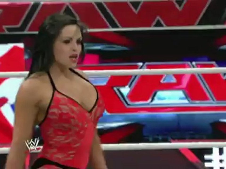 Divas Champion Eve Torres & Aksana Vs. Layla & Kaitlyn - WWE RAW 11/6/12
