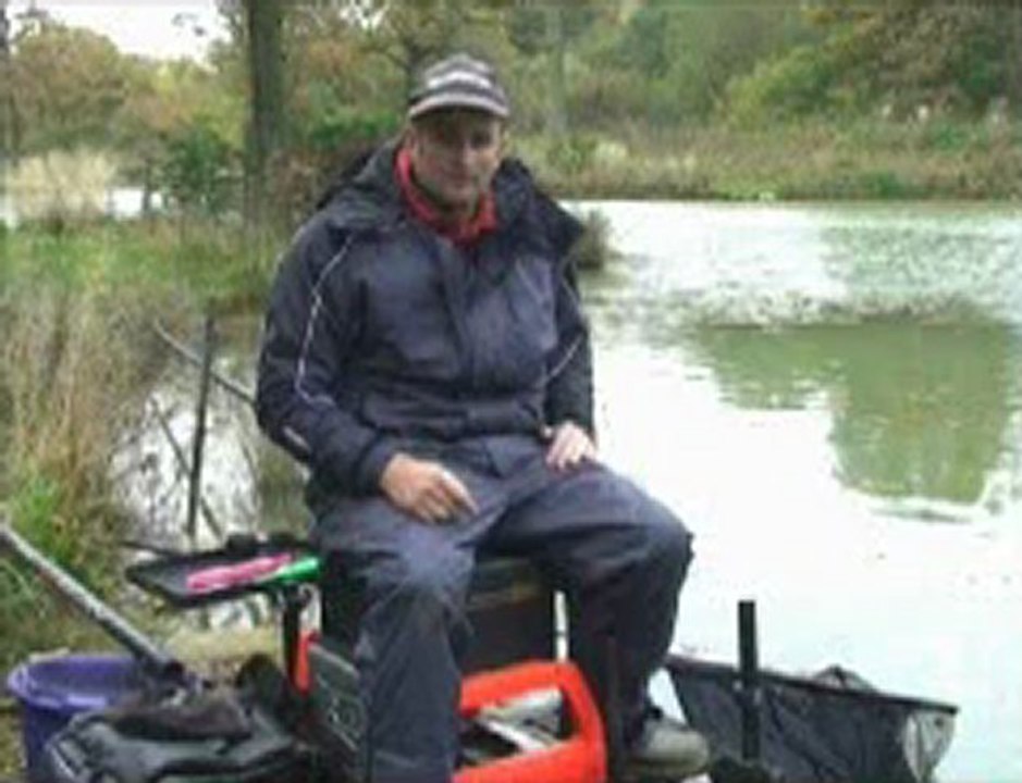Steve Ringer on how to elasticate a fishing pole.wmv