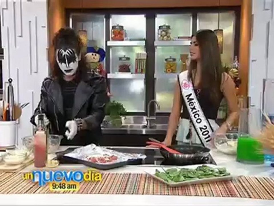 Karina Gonzalez en la cocina de Un Nuevo Dia