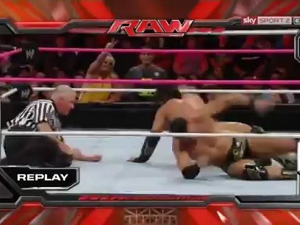 WWDELUXE- Raw 29 10 2012 DEUTSCH_3