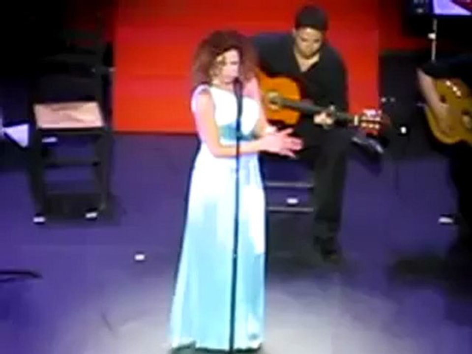 UN CUMPLEAÑOS CON ARTE Y DUENDE: Pastora Soler - Piensa en mi -  Lia (Version Flamenca)
