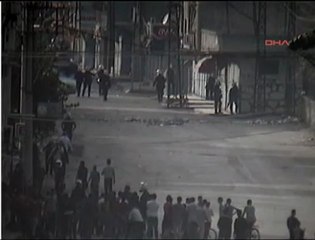 Molotof Kokteyli İle Polisi Yaktılar