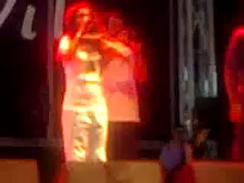 Sagopa Kajmer & Kolera Konser 2011 İzmit Sen Nasıl Bir insansın.flv