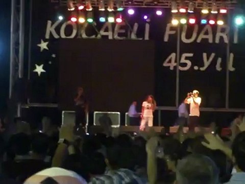Sagopa Kajmer & Kolera Konser izmit 2011 Ne Bilirsin .mp4