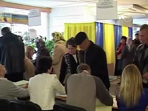 Наблюдатели: выборы в Украине прошли с нарушениями