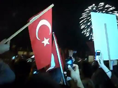 29 EKİM 2012 BEŞİKTAŞ KONSER ALANI HAVAİ FİŞEK GÖSTERİSİ