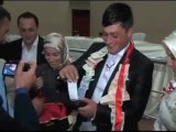 Trabzonlu damat düğüne pos makinası getirdi