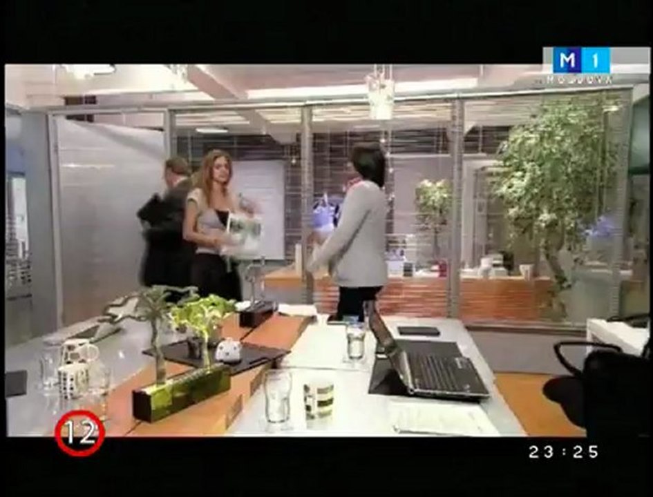 Secretarul - Episodul 2-3 [by-toropyshka]