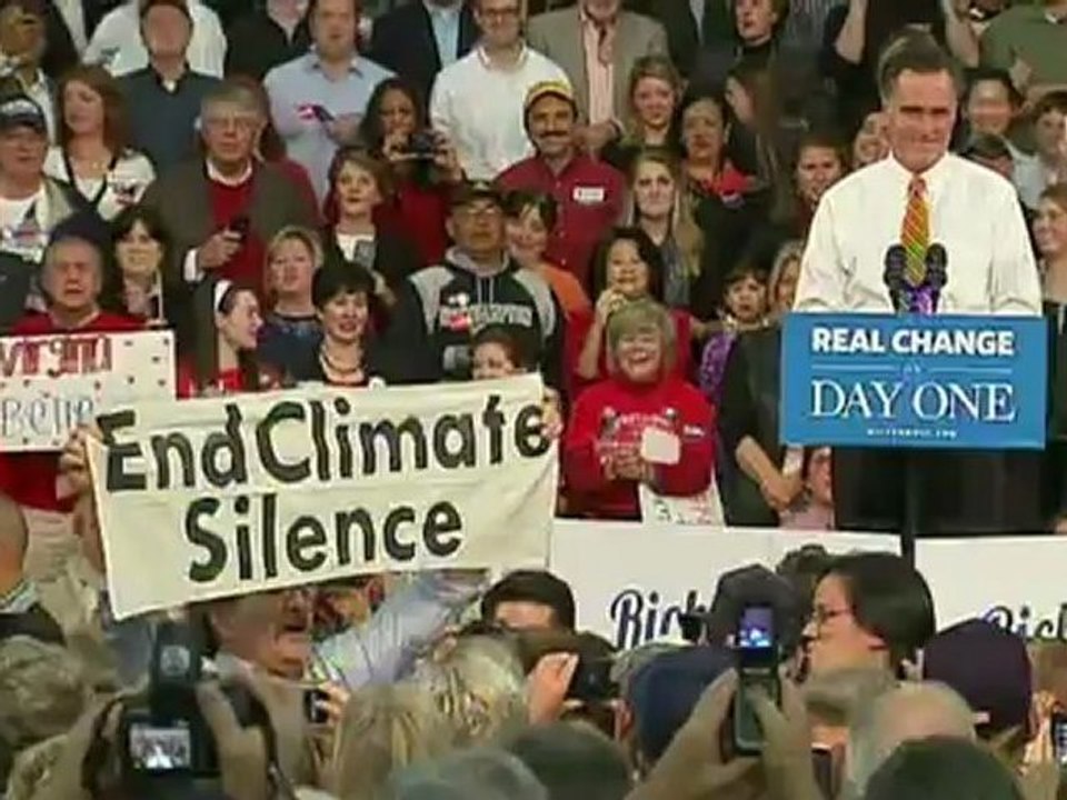 Romney heckled about climate change during rally