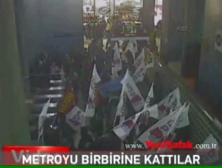 Ankara Metrosu'nda terör estirdiler