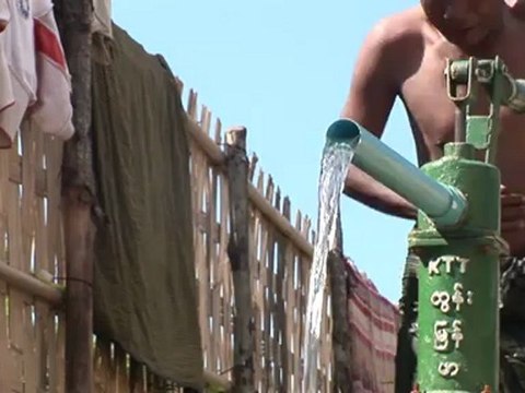 Dans l'ouest birman, la détresse psychologique des déplacés