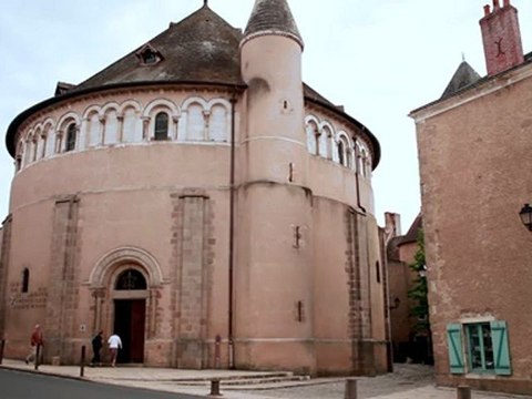 Basilique de Neuvy-Saint-Sépulchre, sur la route du patrimoine mondial de l'UNESCO - Le Berry