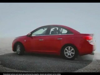The moves of a hunter - 2012 Chevrolet Cruze TVC