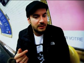 On a parlé musique dans le métro avec Kyan Khojandi