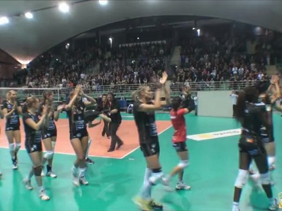 2013 CEV Volleyball Champions League Anna Rybaczewski la capitaine nous donne son impression