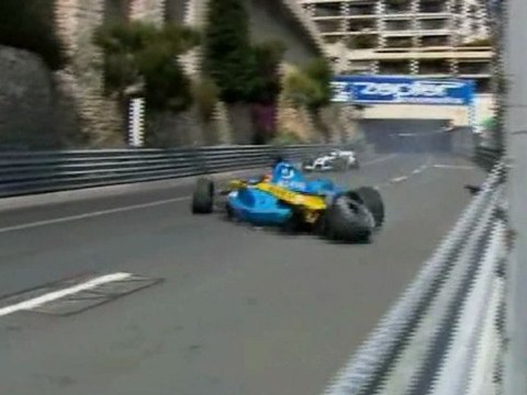 Alonso Crash in Monaco 2004