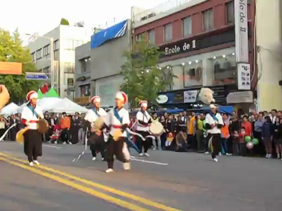 percu et danse avec la tête