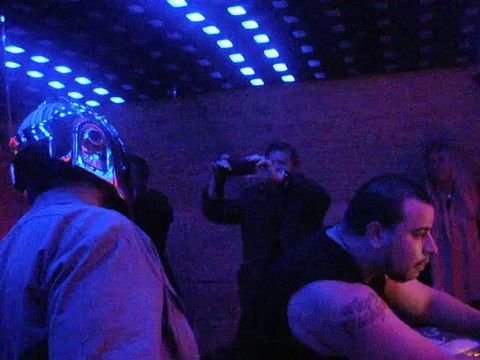 Thom Yorke (Radiohead) s'est déguisé en Daft Punk pour Halloween