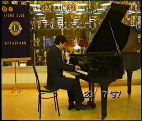 Rosario Ruggiero interpreta F. Chopin valzer op 69 n 1