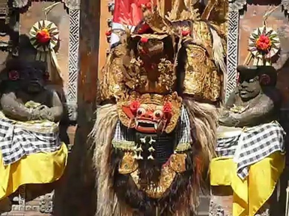 DANSE BALI