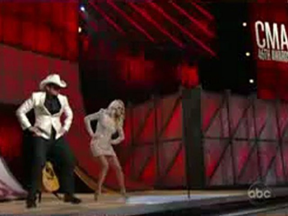 Brad Paisley & Carrie Underwood - Gangnam Style