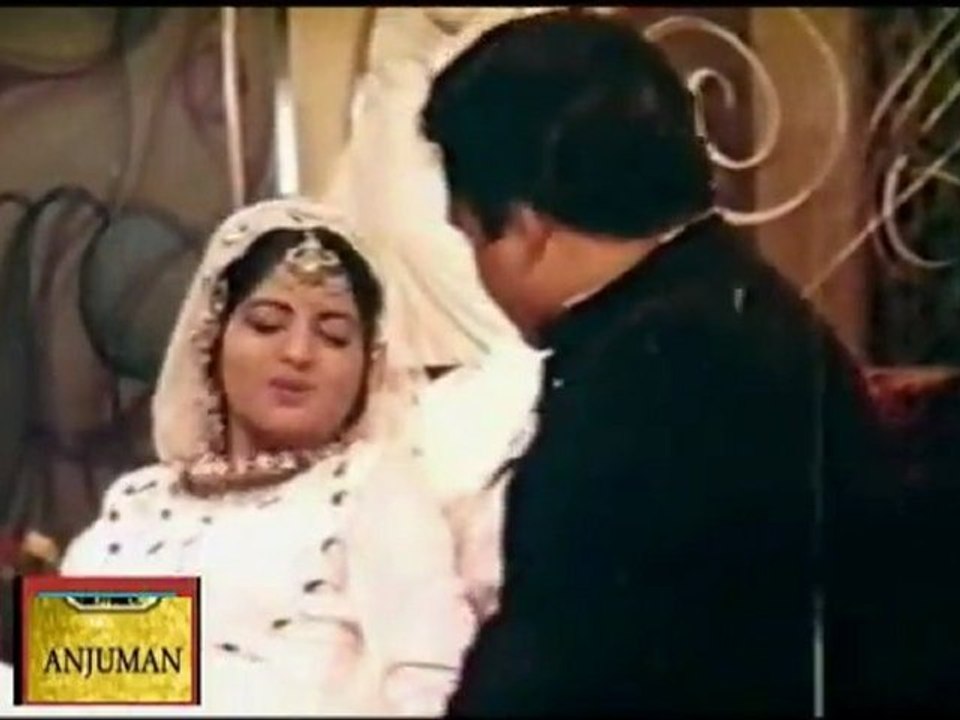 aap dil ki anjuman main[HD] runa laila