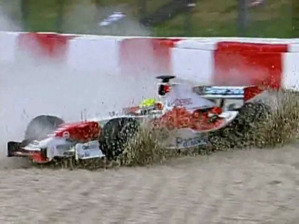 R.Schumacher Spun Off in Nurburgring 2005