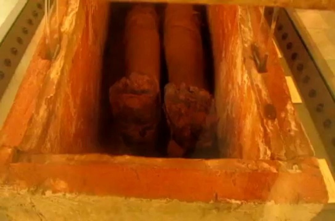 PIEDI BENDATI DI MUMMIA