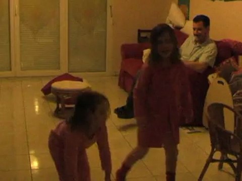 121029 FILM zumba Adele et Elise