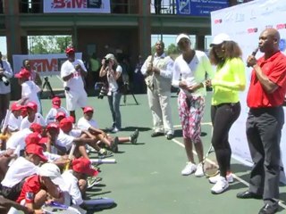 Les sœurs Williams inspirent les amateurs de tennis de Soweto